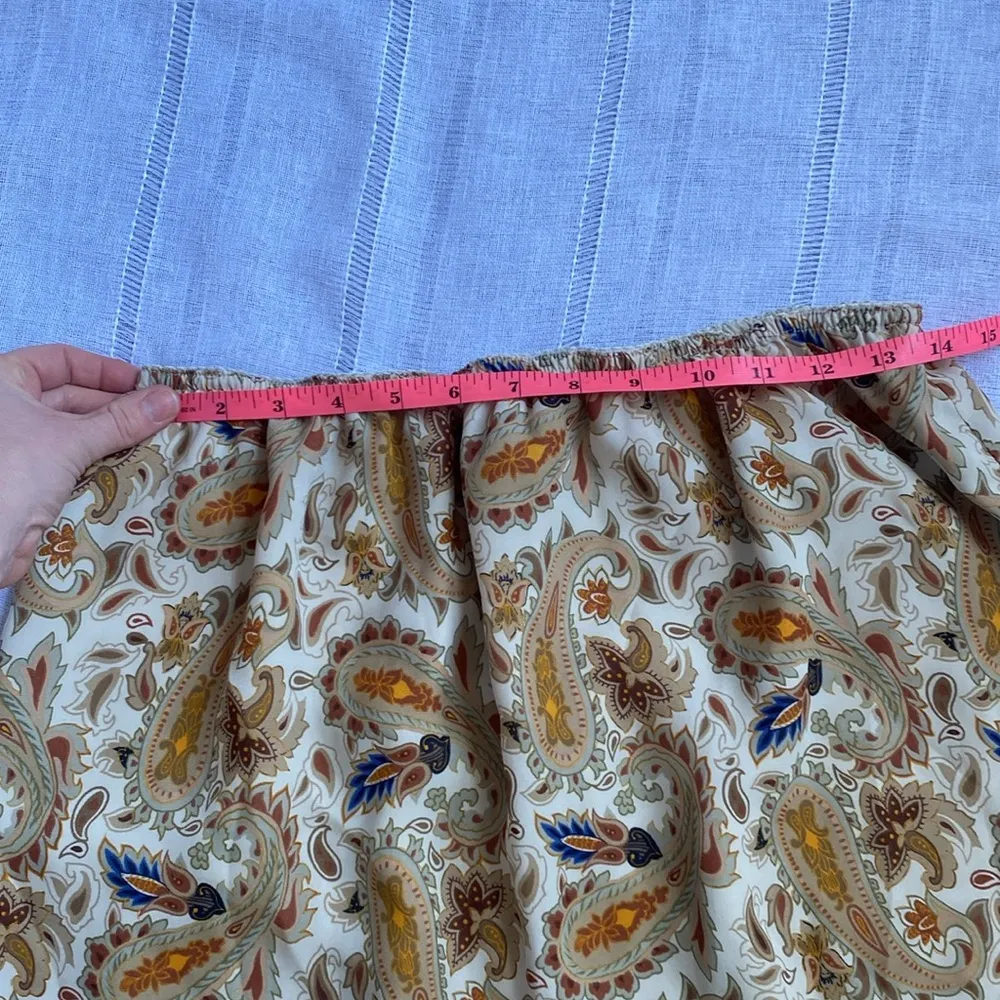 Kathy Ireland Y2k Paisley Print Skirt in Beige. - Image 6