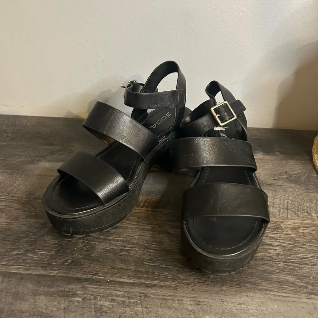 Women Open Toe Two Bands Lug sole Fashion Block Heel Sandal - Image 2