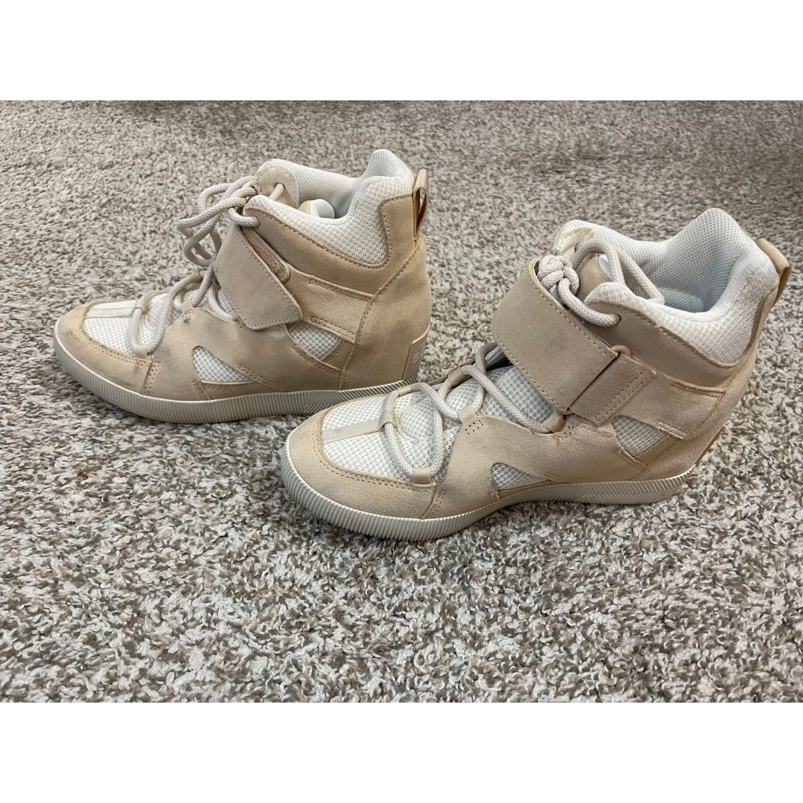 Sorel Out N' About Sport Wedges Women's Size 8 Beige Preloved - Image 4