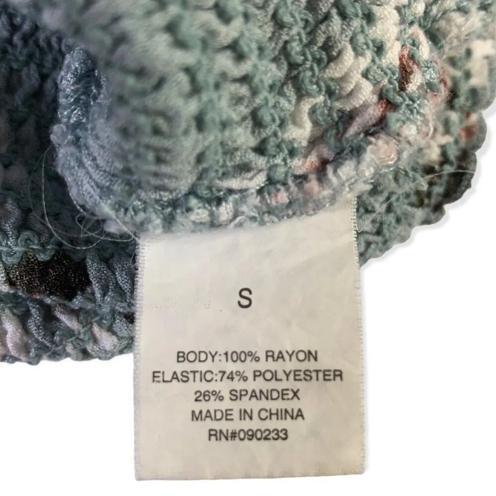 Kendall & Kylie Off the shoulder Smocked Floral Top - Image 5