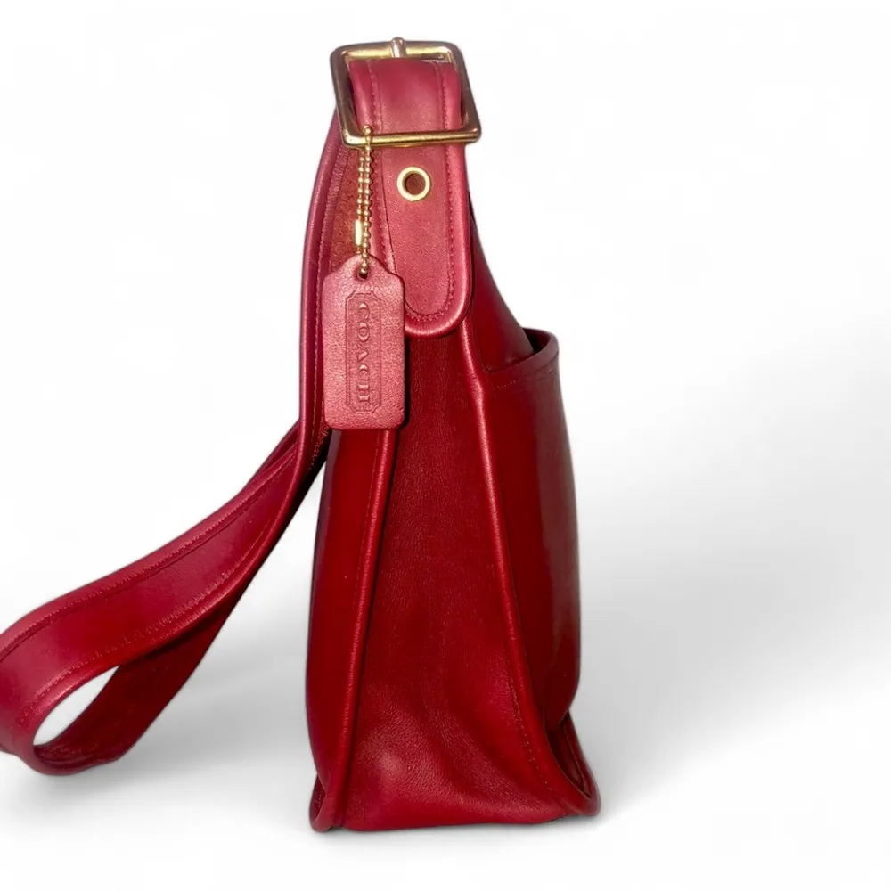 Vintage  Legacy Zip Red Glove-Tanned Leather Shoulder Bag 9966 COA - Image 14