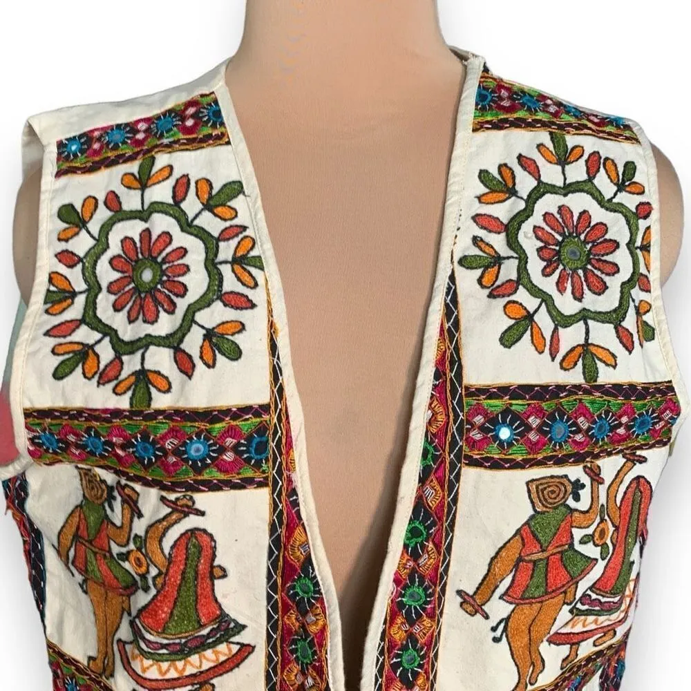 Vintage Vest Cream South American Ethnic Folk Art Embroidered Floral Open Front Red Size XL - Image 5