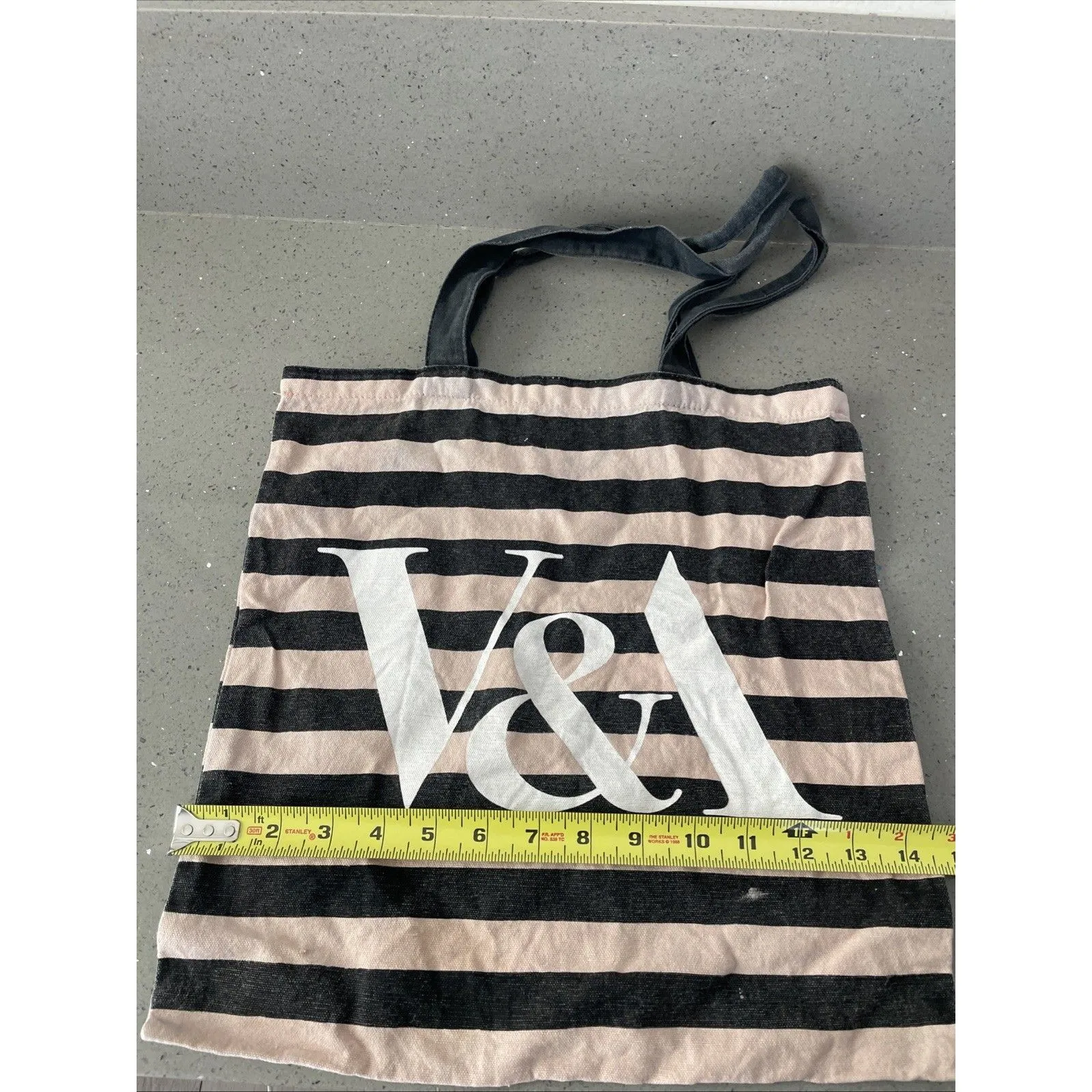 V&A Victoria and Albert Museum Tote Bag Black and Pink striped Pattern - Image 4