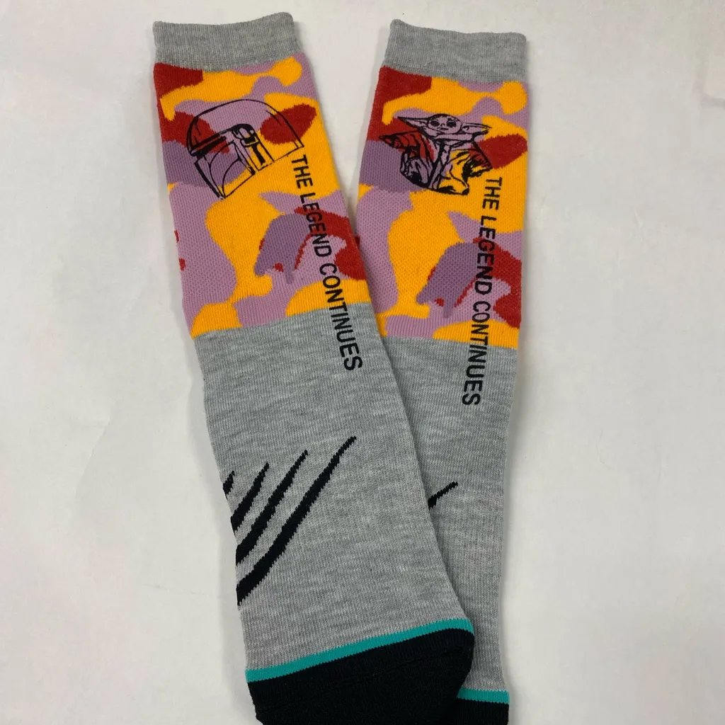 Disney  Star Wars Gray and Yellow Socks - Image 3