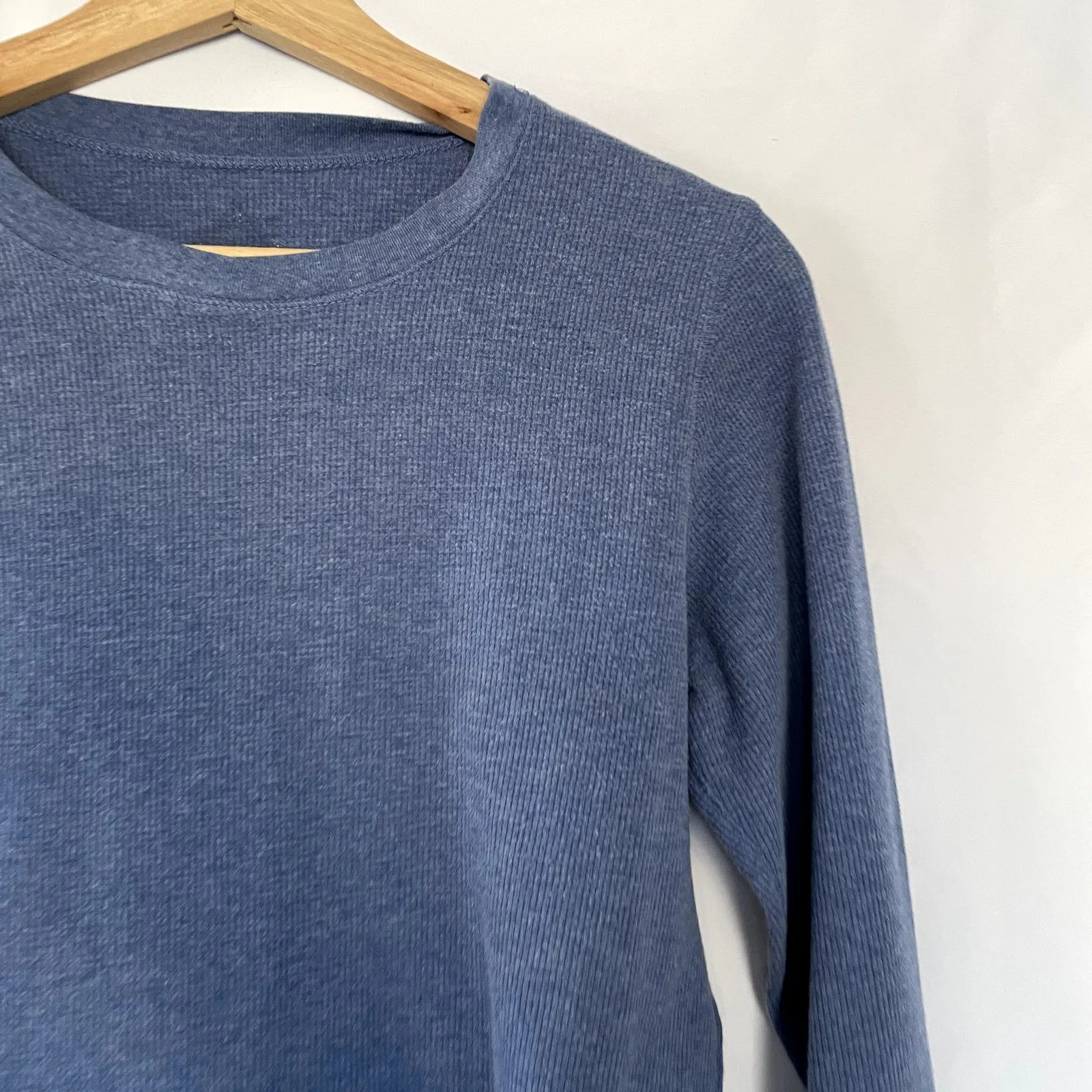CuddlDuds blue crewneck knit sweater women's size small casual winter top - Image 2
