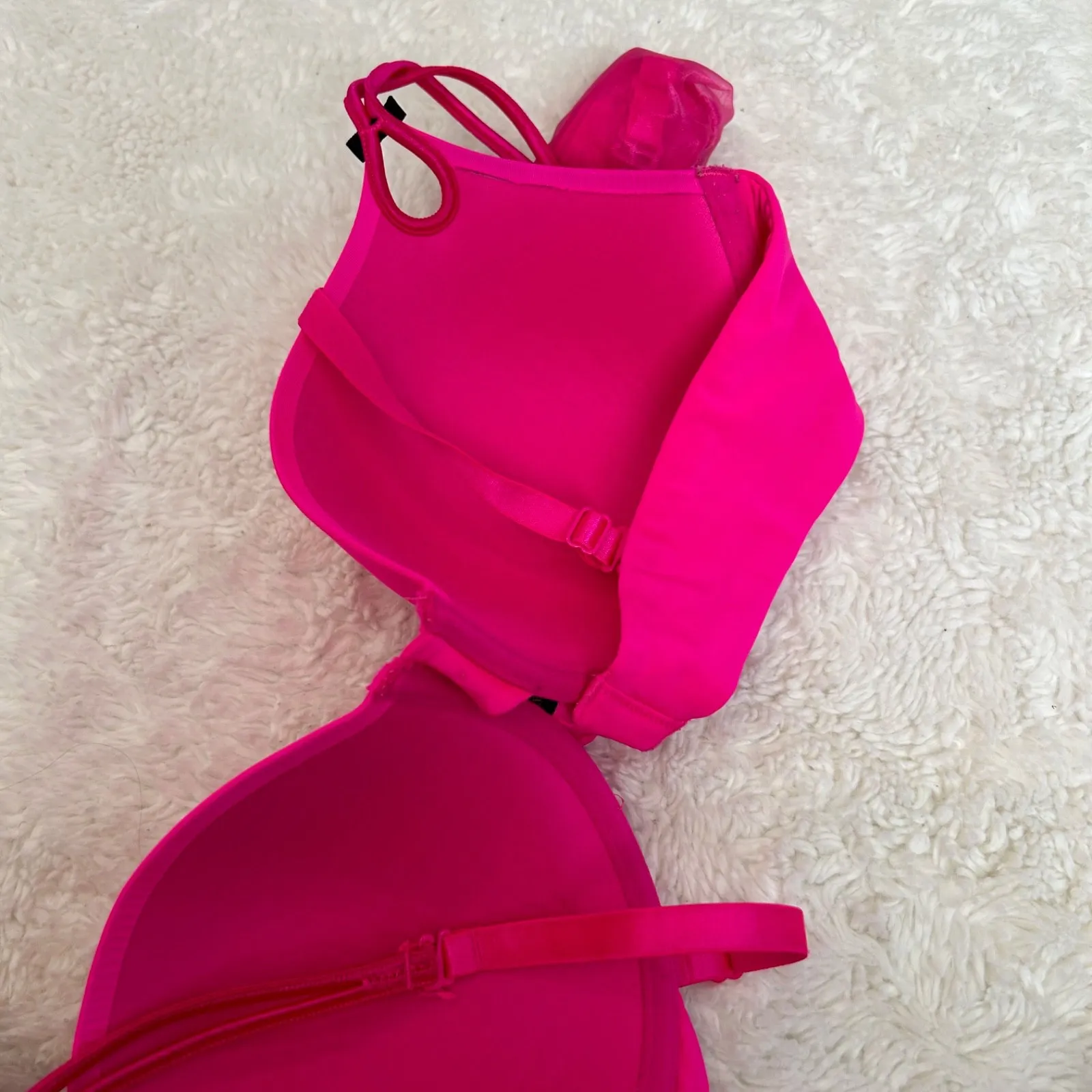Victoria Secret Womens Push Up 5 Way Bra Hot Pink Size 36 D NWOT *Slight Stain* - Image 5