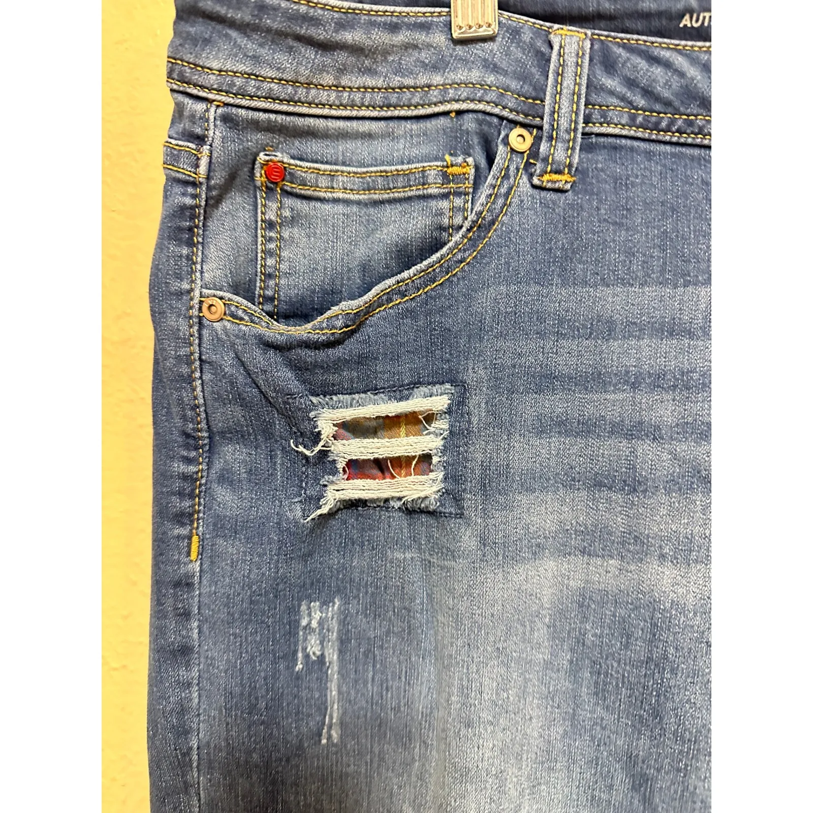 EV1 Alex Relaxed Vintage Jeans Womens Size 18 Distressed Patched Blue Denim - Image 5