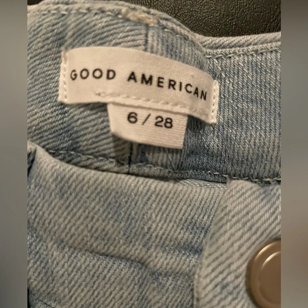 NWT Good American Good Legs Crop Skinny Distressed Raw Hem Light Blue Size 6 - Image 9