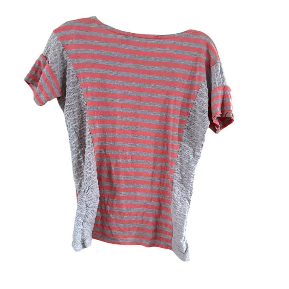 Miss Me  Peach and Gray Blouse Medium - Image 9