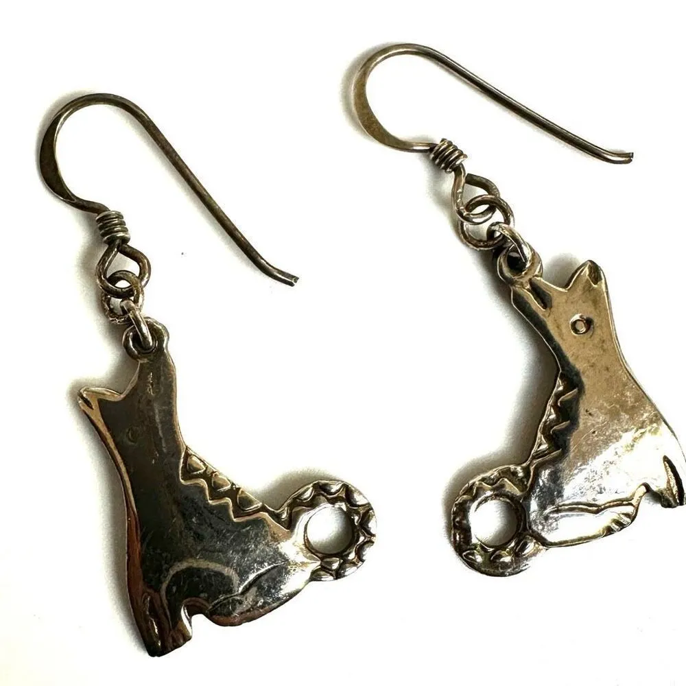 Silver tone Navjao Native American Tribal Dog Wolves Dangling Earrings - Image 5