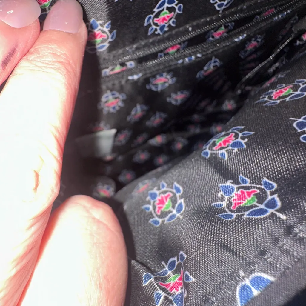 Vera Bradley Purse Crossbody Black Quilted - Image 7