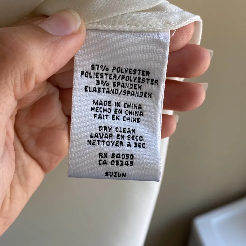 Nine West suit Separates 16 satin ivory white sleeveless blouse w black buttons - Image 9