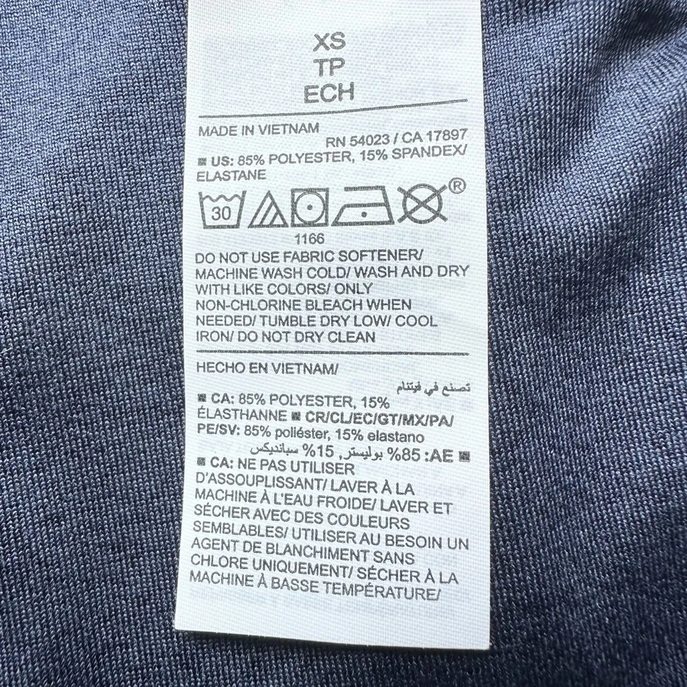 🆕Old Navy Active Blue Extra High Waisted Cloud+ Biker Shorts - Image 8