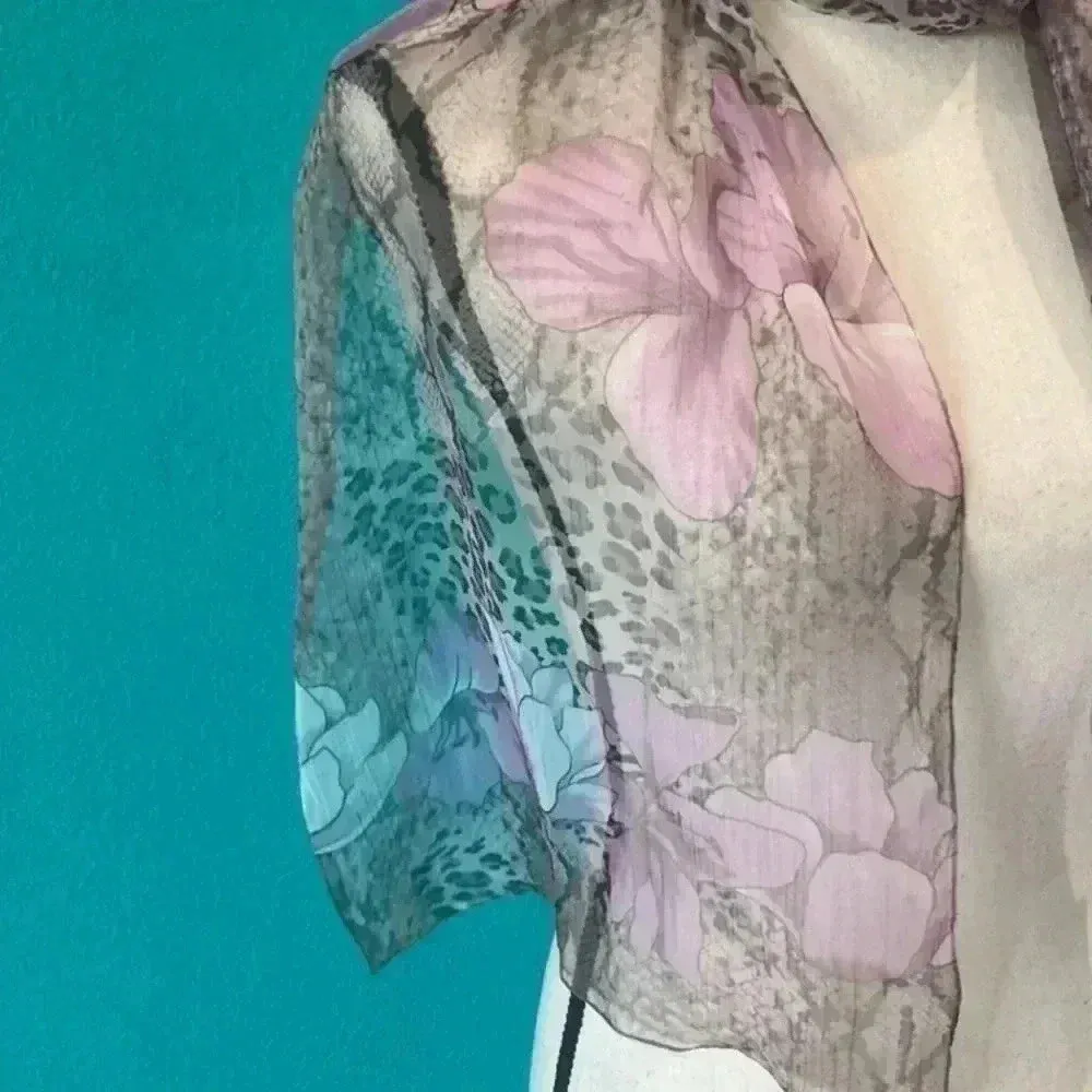 ⭐️ Thin accent scarf with purple flowers - Image 2