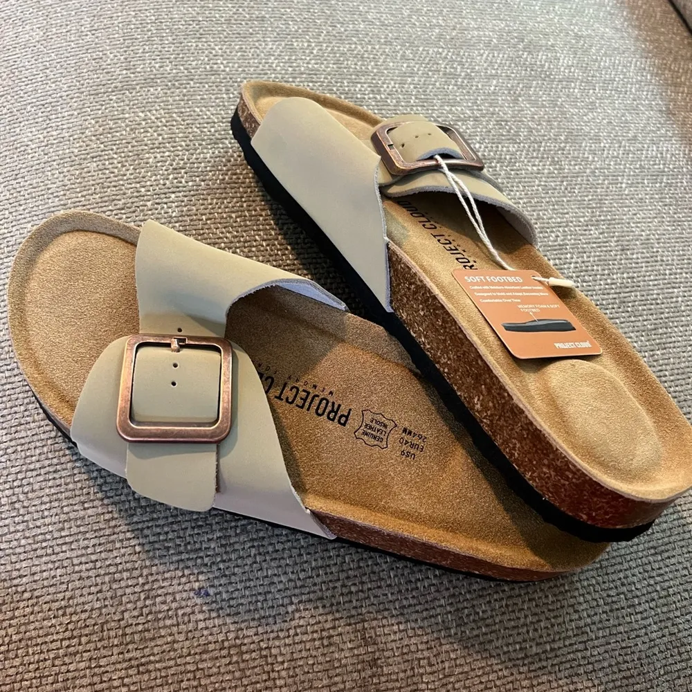 Project Cloud memory foam sandals Tan Size 8 - Image 2