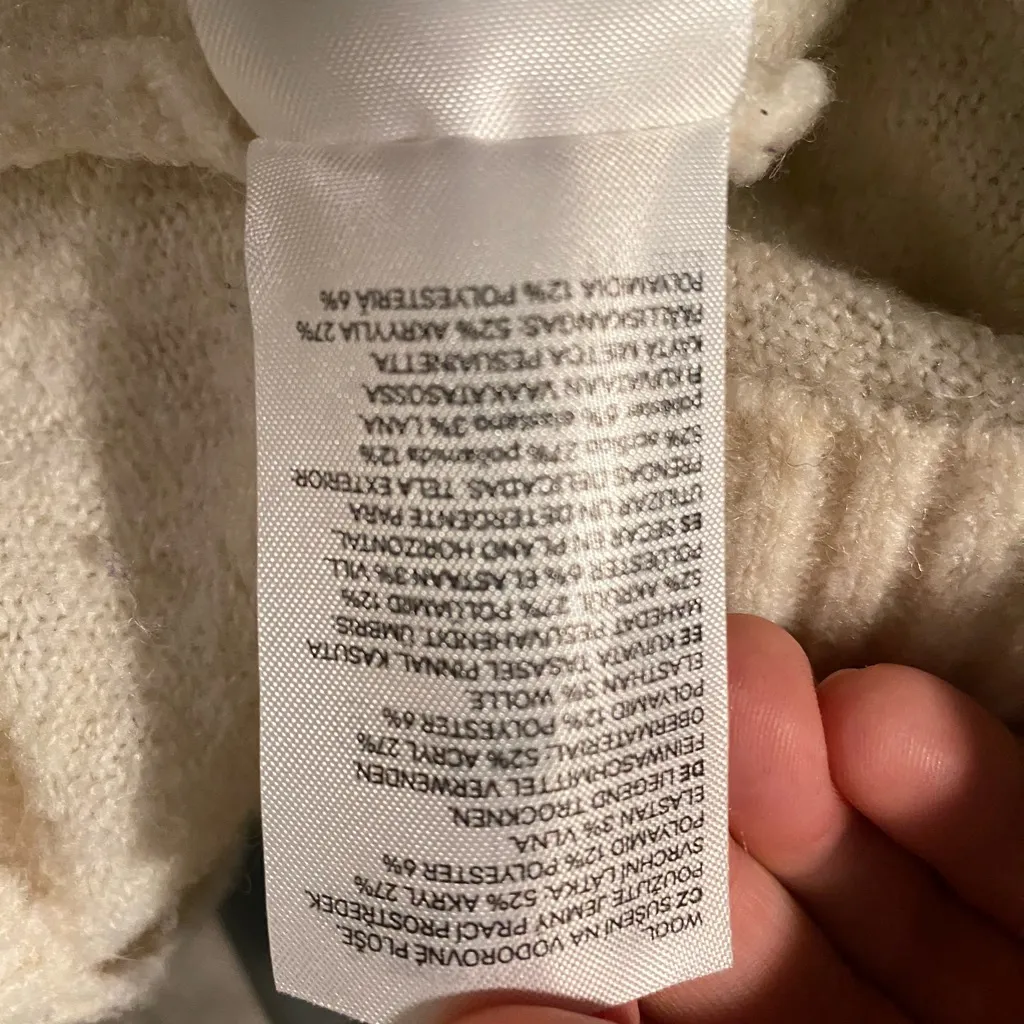 H&m Wool Blend Cream White V Neck Sweater - Image 7