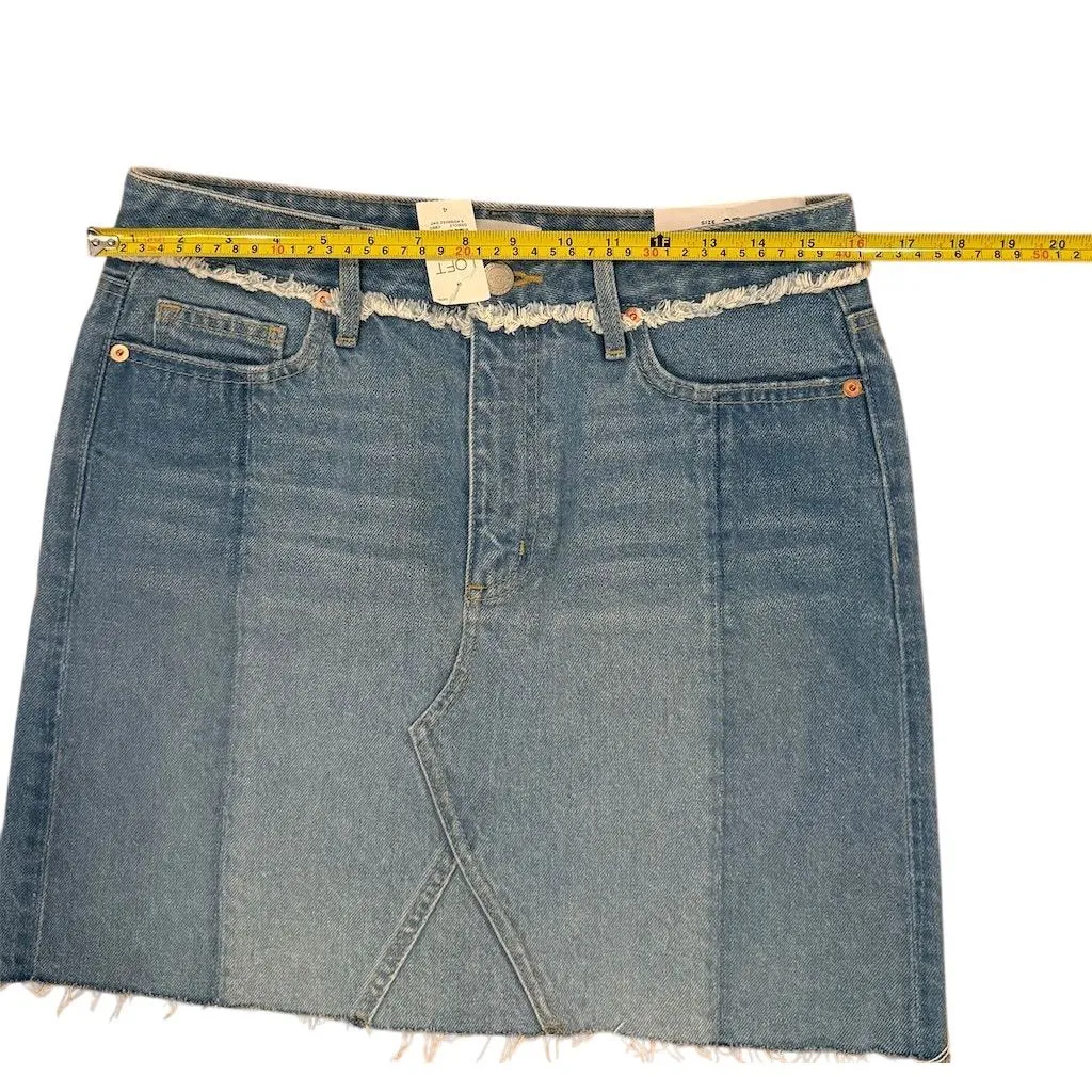 LOFT Women's Size 4 Blue Denim A-Line Mini Skirt Frayed Hem Casual - Image 3