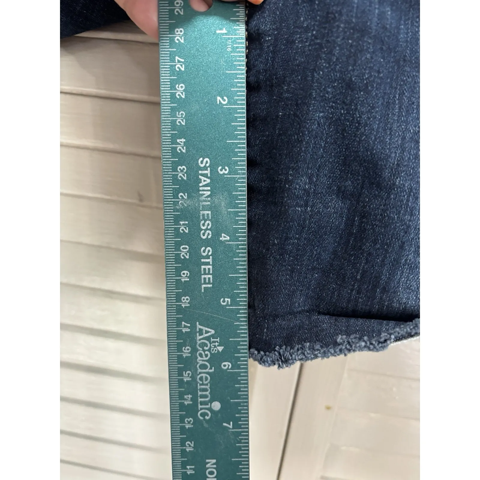 Lucky Brand Denim Shorts Dark Roll Up Size 8‎ Mid Rise Raw Hem Zip Pockets - Image 4