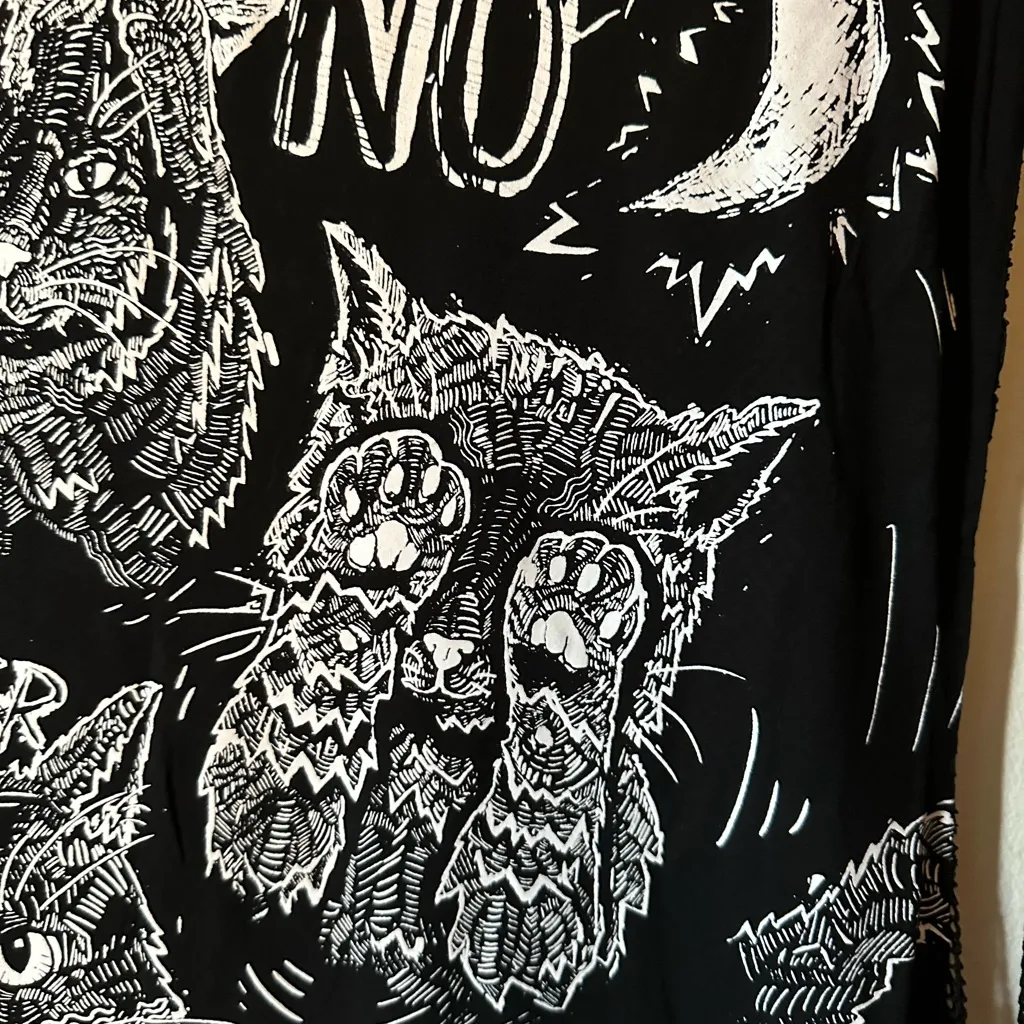 NO EVIL CATS LONGLINE TOP WITH NET SLEEVES Black Size L - Image 9