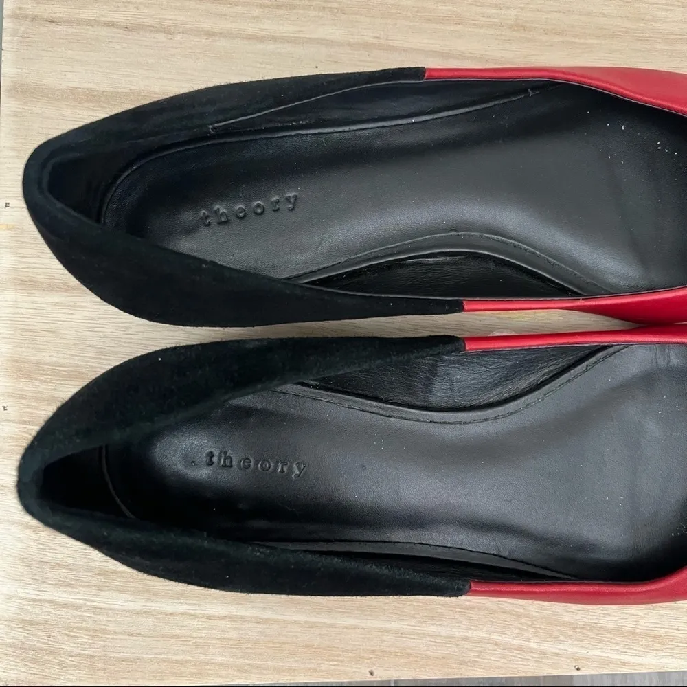 Theory Lili Red & Black Two Toned Leather Pointed Toe Flats 39 - Image 4