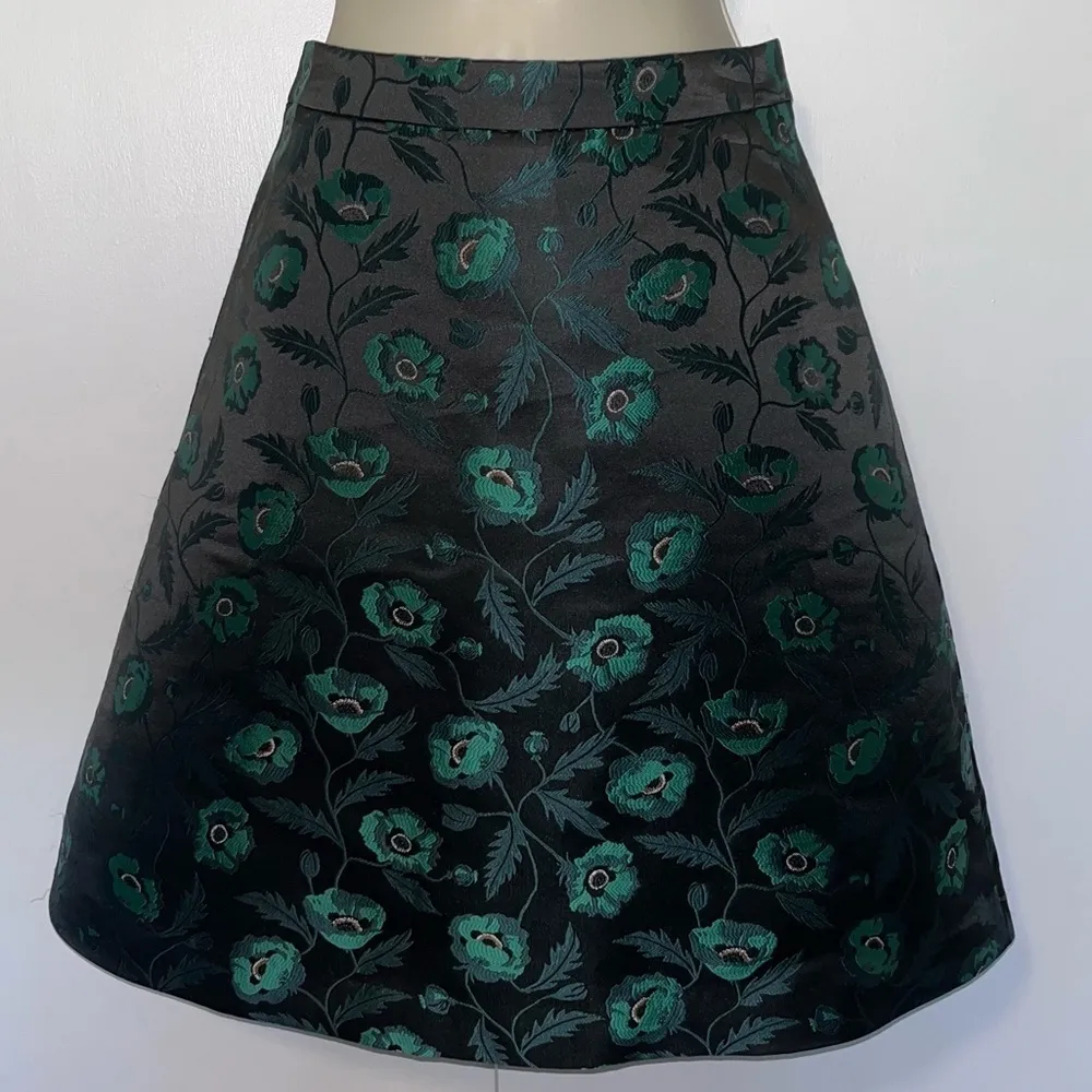 J Crew Floral Flat Front A-Line Lined Skirt Women’s Size 2 Black & Green - Image 4