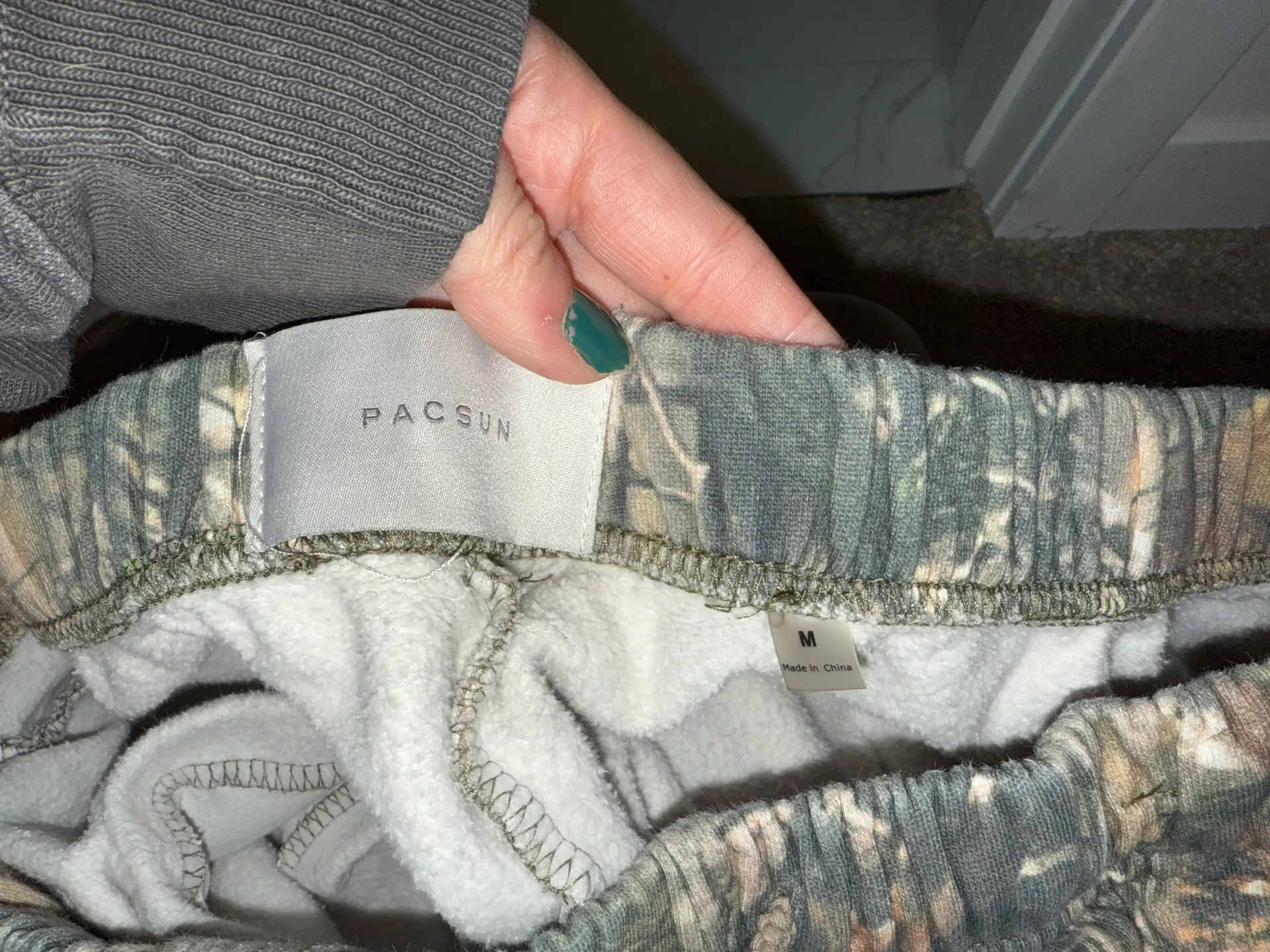 Camo sweatpants - Image 2