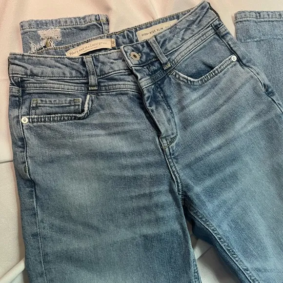 Anthropologie ripped jeans - Image 2