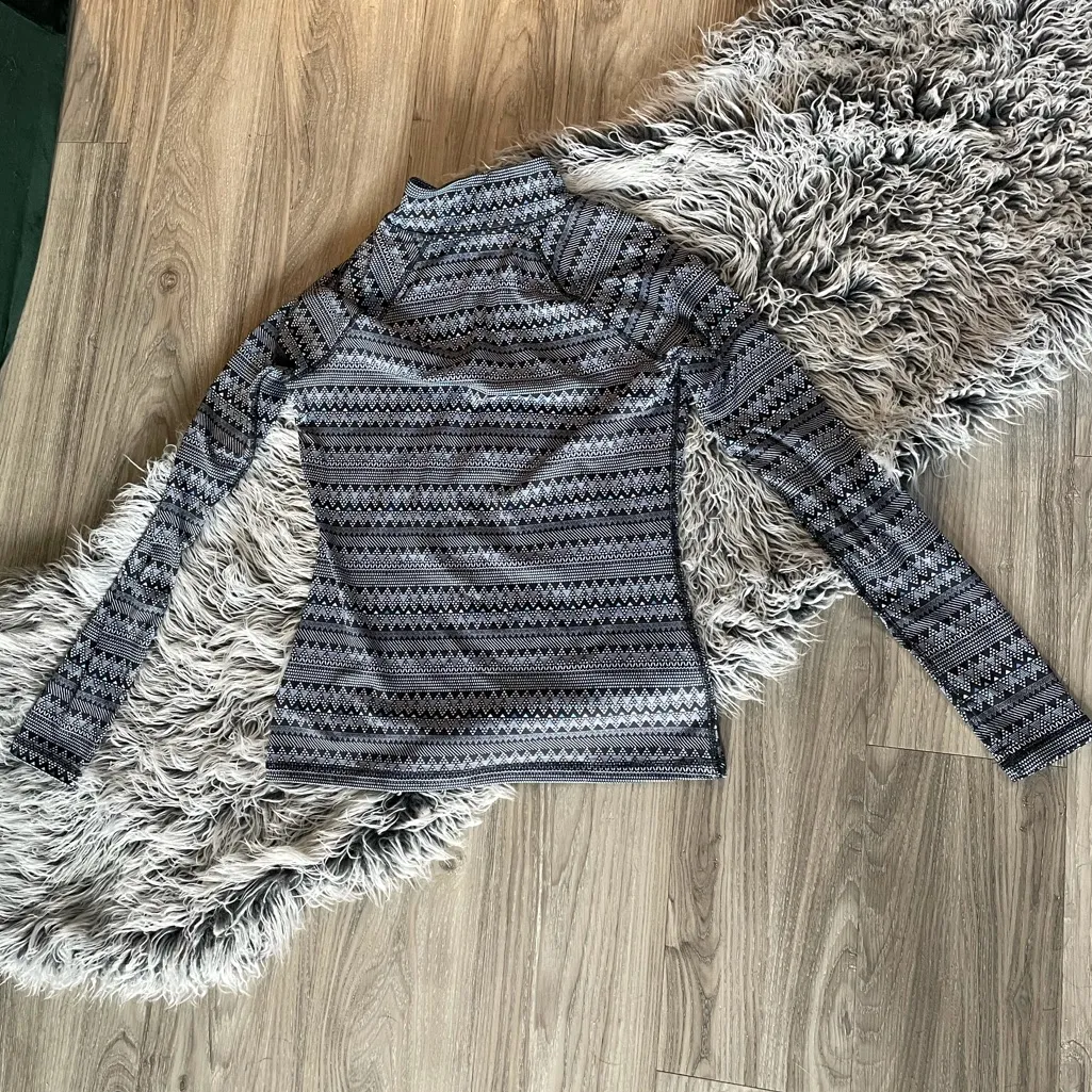 🖤F21 Multi Striped Active Half Zip Top - Image 4