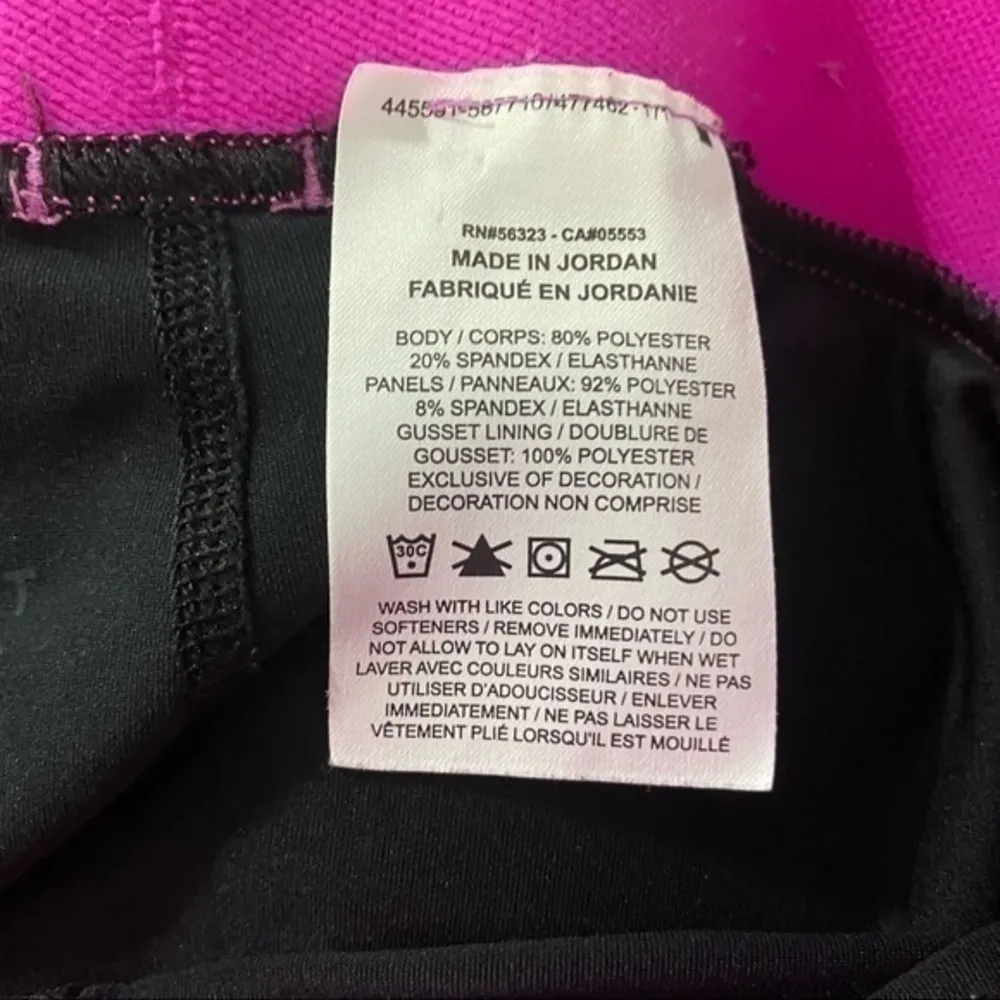 Nike Women’s Size S Black Pink Victory Dr Fit Baselayer Capri Essential Leggings - Image 5