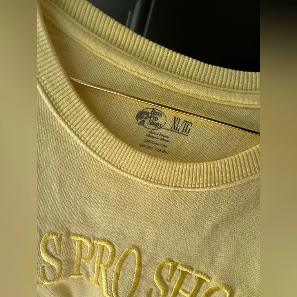 NWT Bass Pro Shops Yellow Embroidered Sweatshirt - Image 3