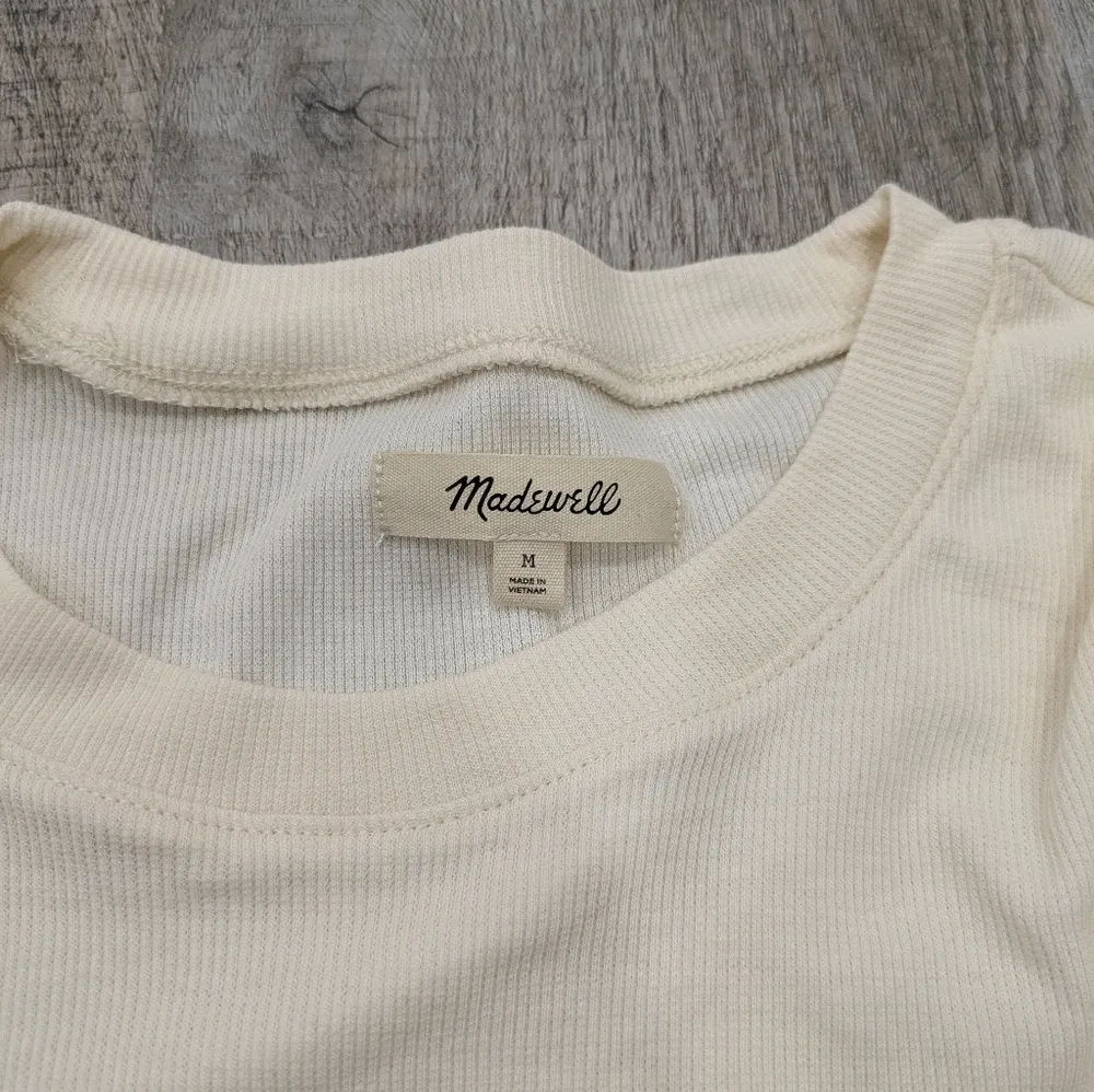 Madewell Fine Ribbed Supercrop Crewneck Long Sleeve Tee - Image 4