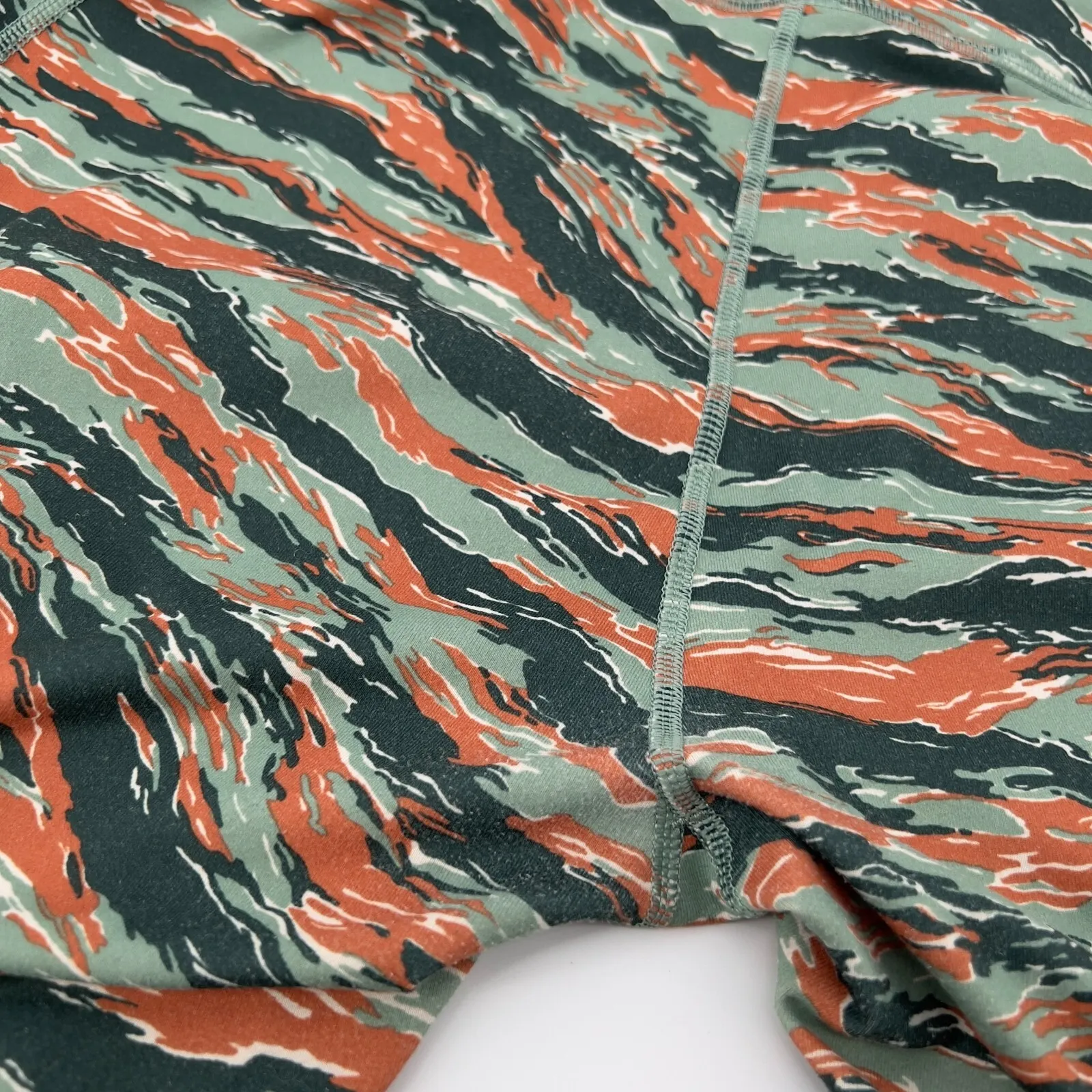 Fabletics Women XL Define PowerHold High-Waisted 7/8 Legging Tiger Camo‎ *READ - Image 4