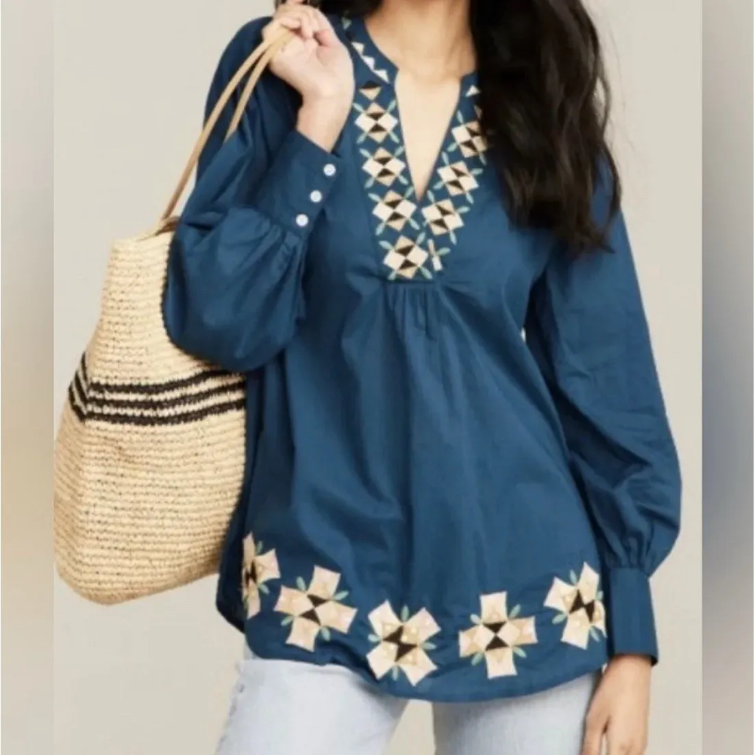 Roller Rabbit Top Embroidered V-Neck Pullover‎ Tallulah Blouse Tunic Sz XS - Image 2