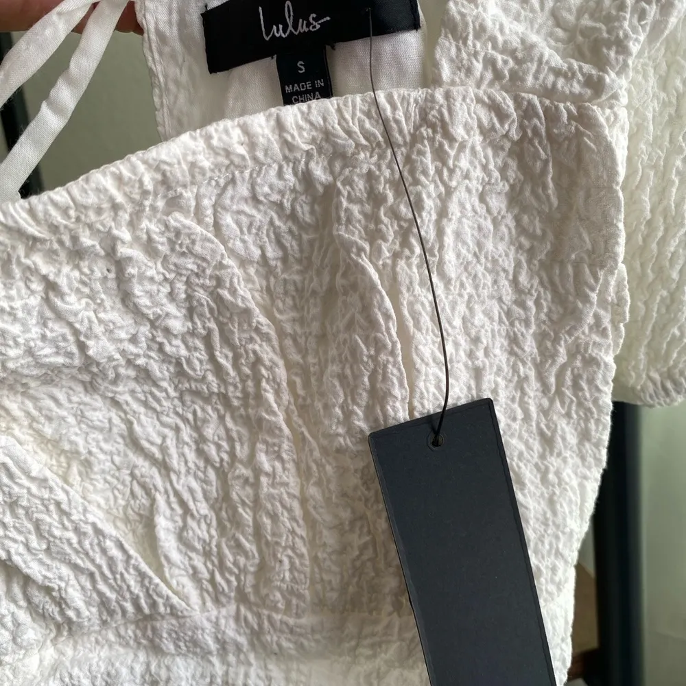 Lulus lace up short puff sleeve ivory bodysuit size S - Image 5