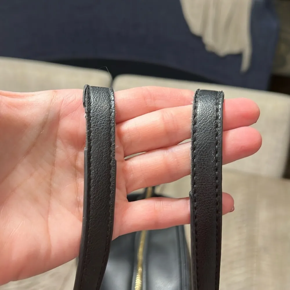 Marc New York Andrew Marc Black/ Gray Monogrammed Tote Bag VGUC - Image 3