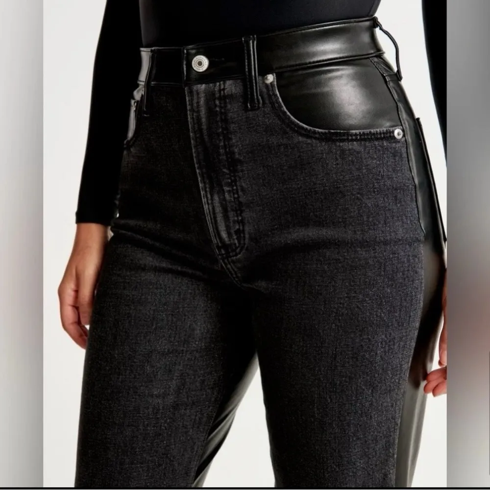 Abercrombie & Fitch Curve Love Ultra High Rise Ankle Straight Jeans Faux Leather - Image 2