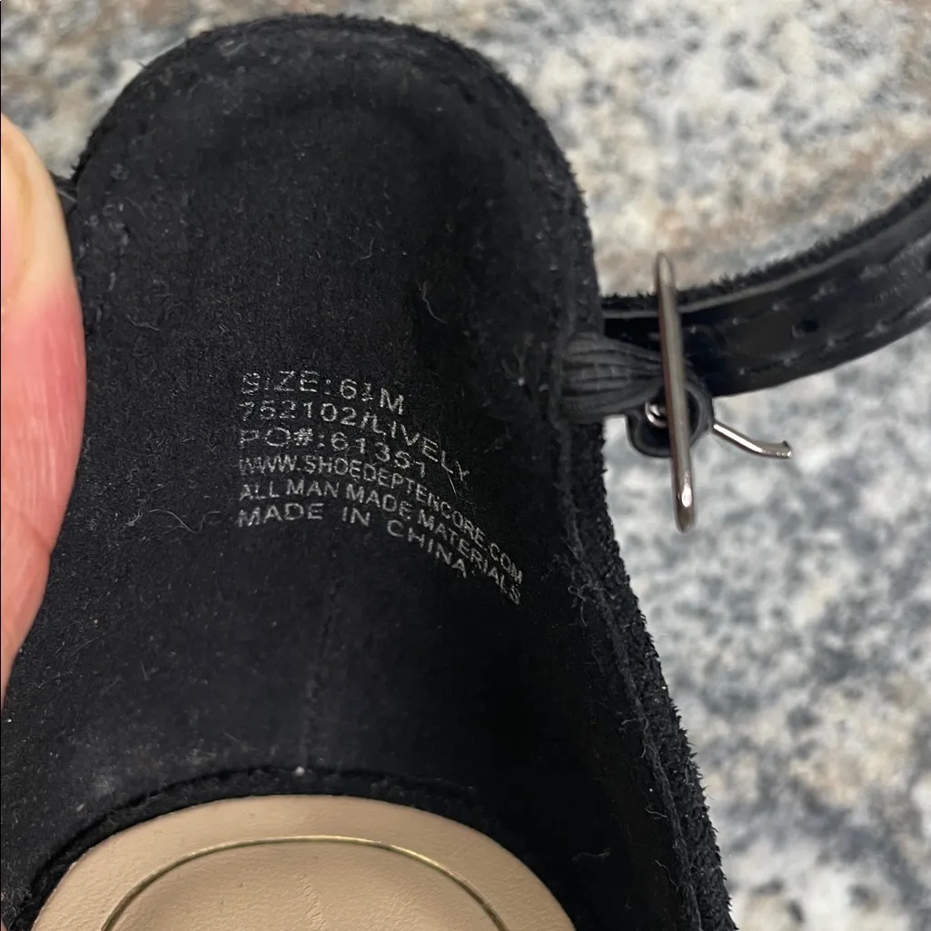 I.D. Required Lively Black Size 6.5 - Image 6