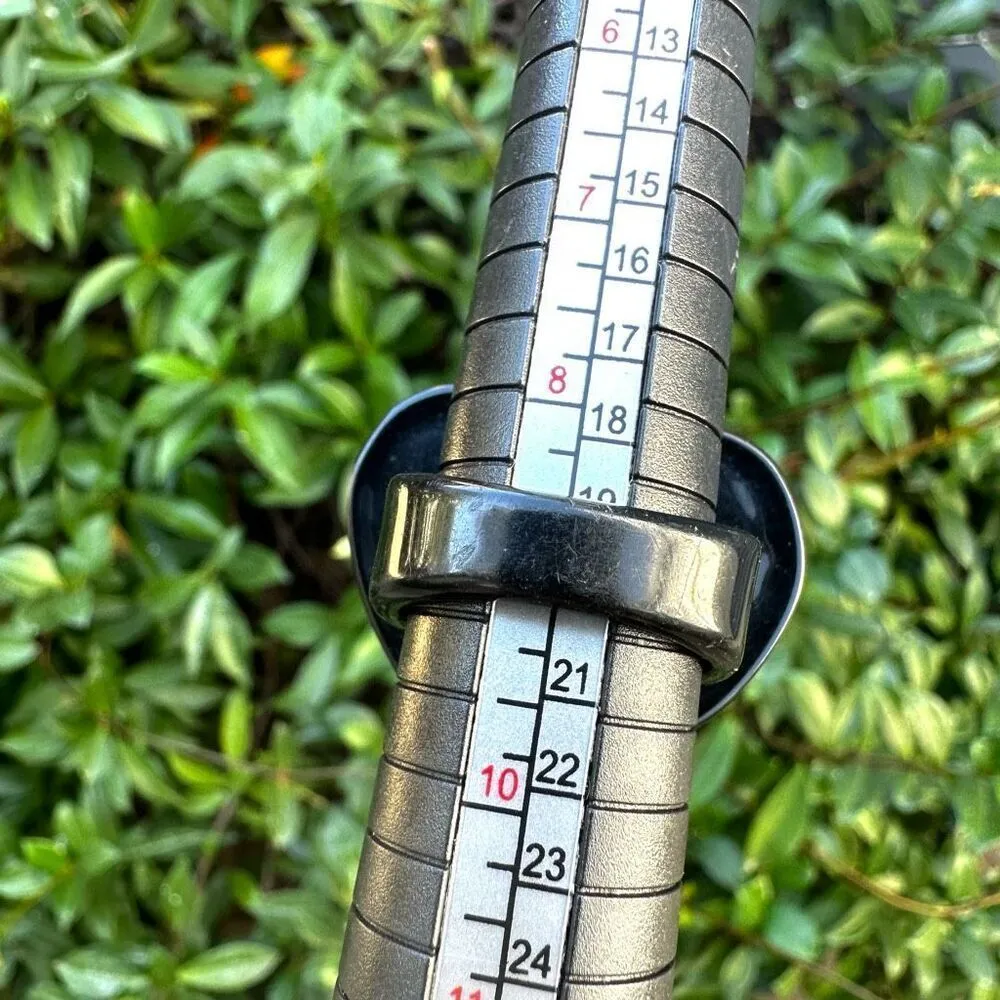 Pink red cream black heart cocktail ring - Image 5