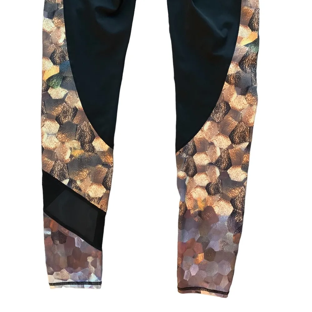 Athleta Sonar gold patterned asym black mesh inlay running training leggings - Image 5