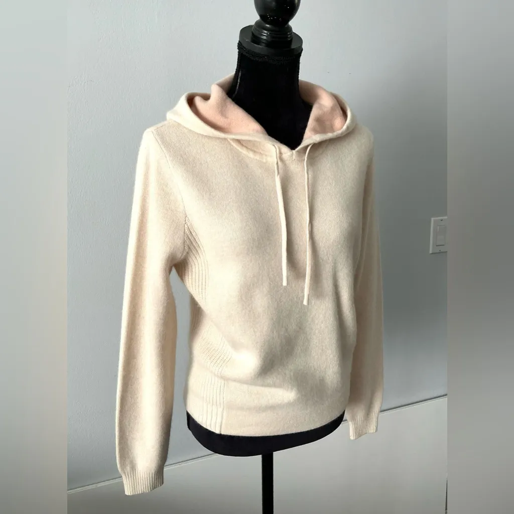 Beautiful soft wool blend sweater 🪷🪷🪷 Size M - Image 2