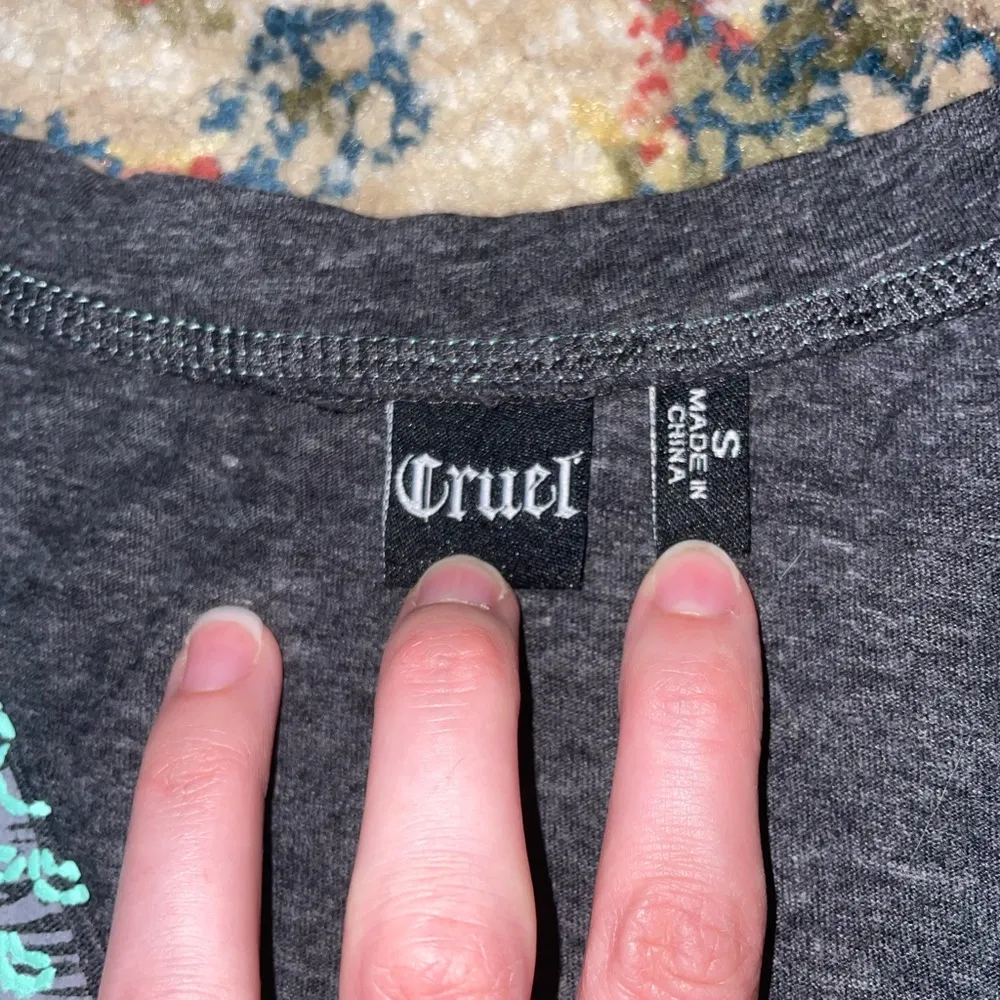 Cruel Girl Gray Patterned V-Neck Tee with Lace Hem - Image 3