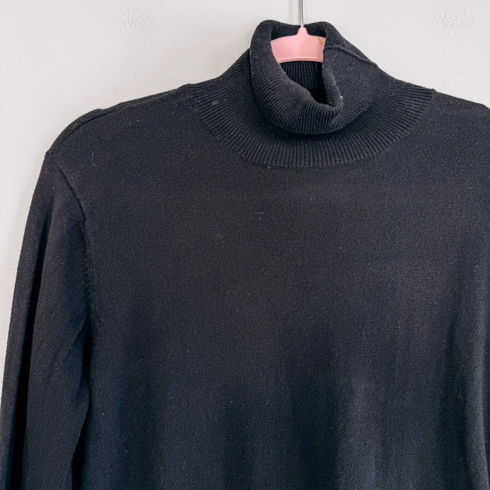 Pull & Bear Black Turtleneck Long Sleeve Sweater Size Medium - Image 3