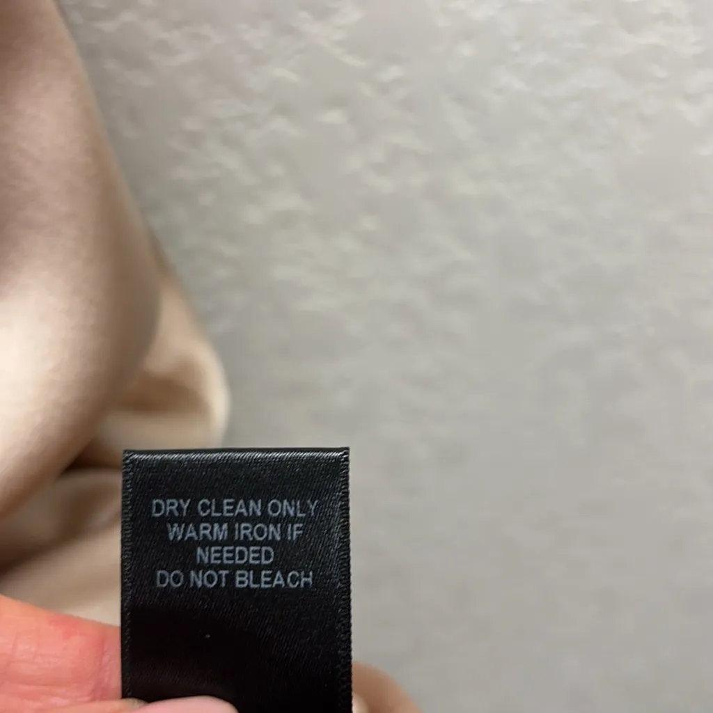 Merritt Charles 100% Silk Goldie Mini Dress in Champagne Size Medium Tan - Image 8