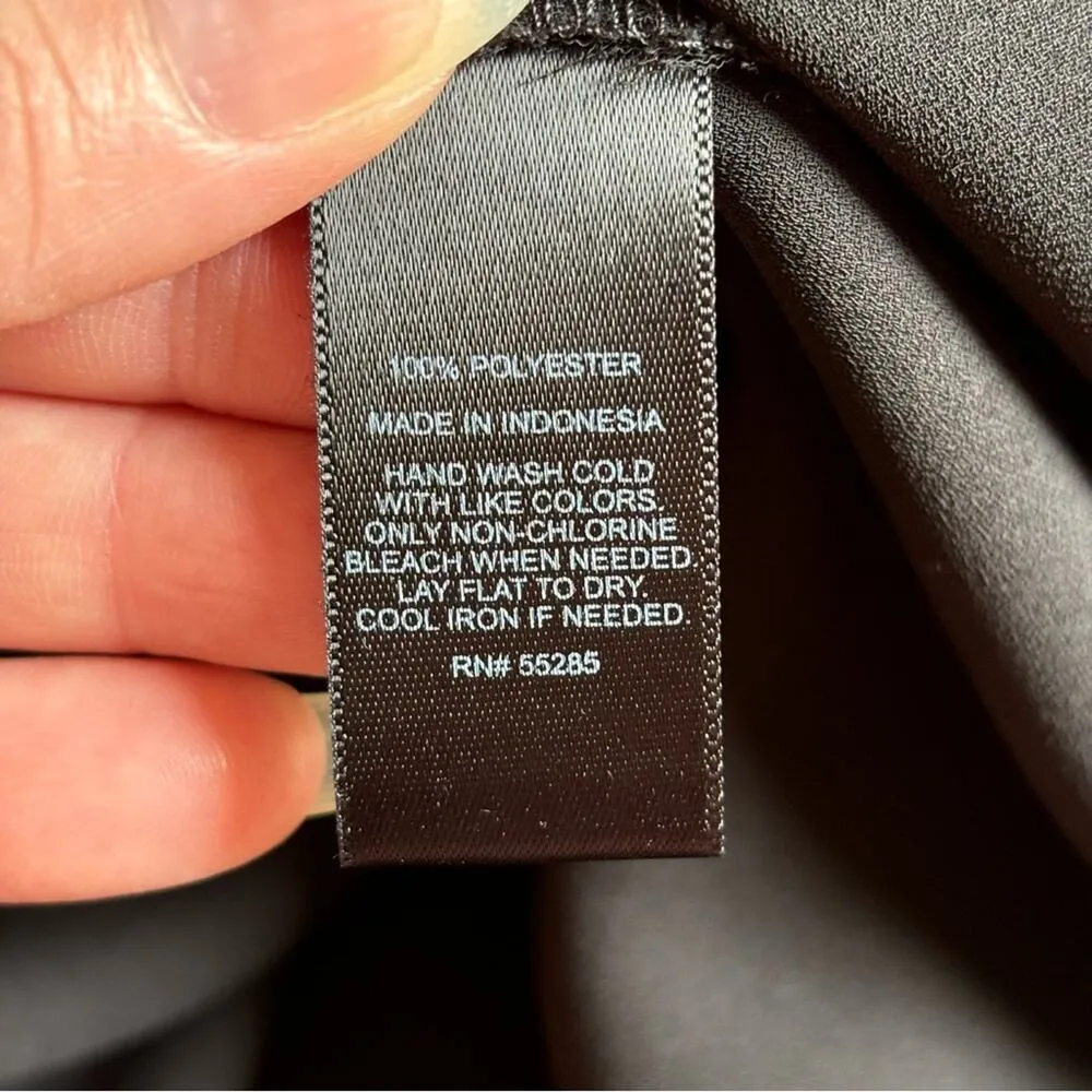 EXPRESS  Lace Cap Sleeve Top- Size Small - Image 8