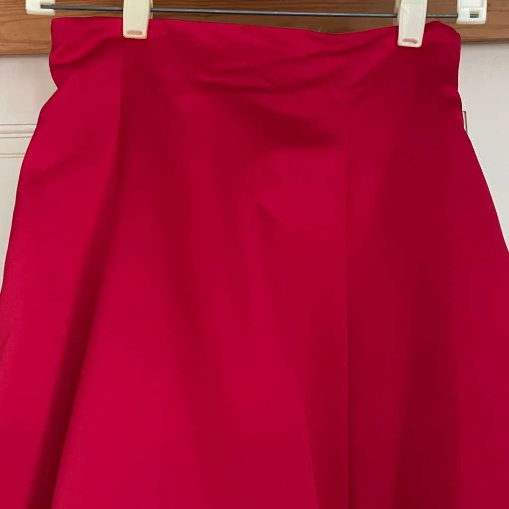 Cache  Elegant Red Women's Evening Skirt. Size 4 - Image 6