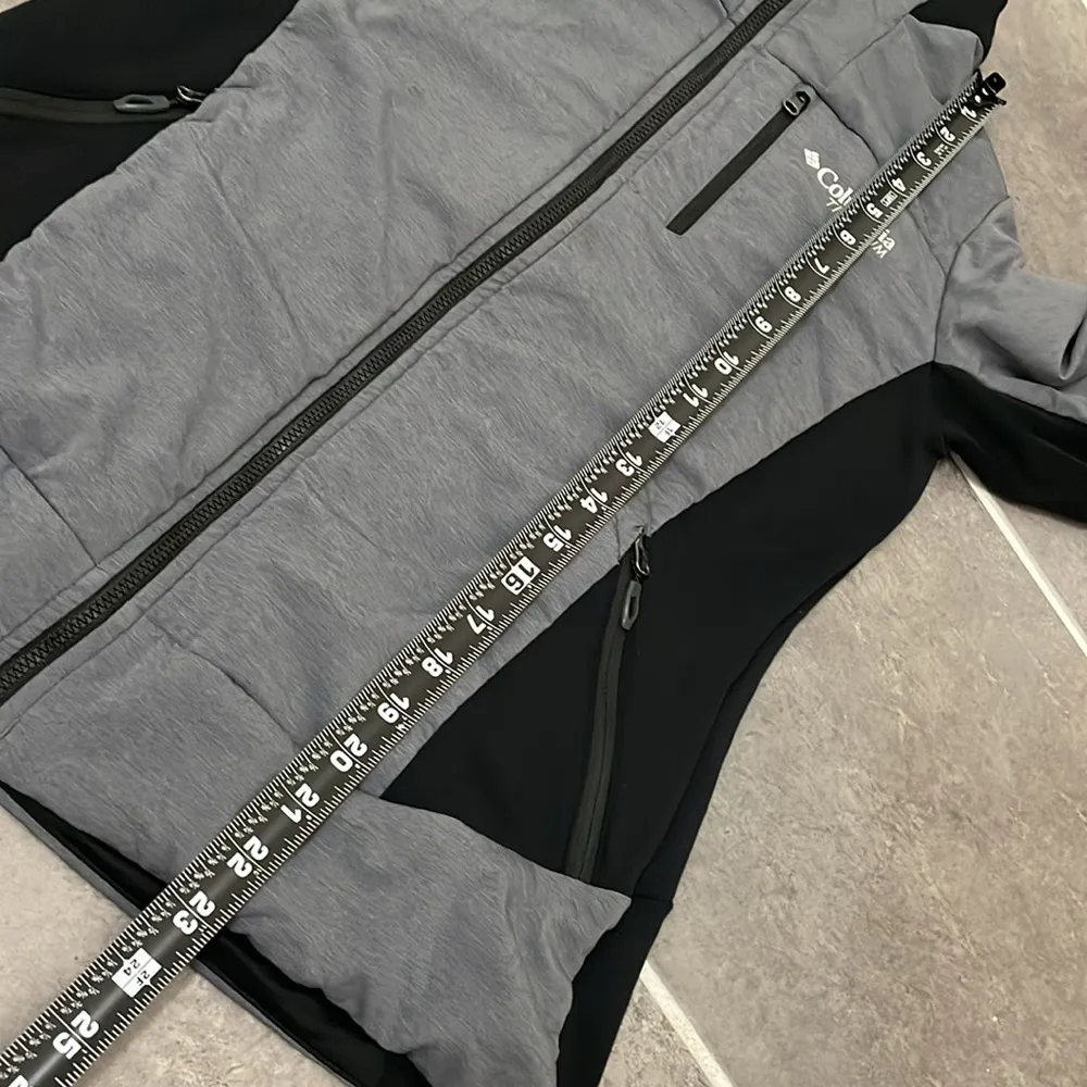 Columbia Ghost Mountain Full-Zip Jacket size Small - Image 11