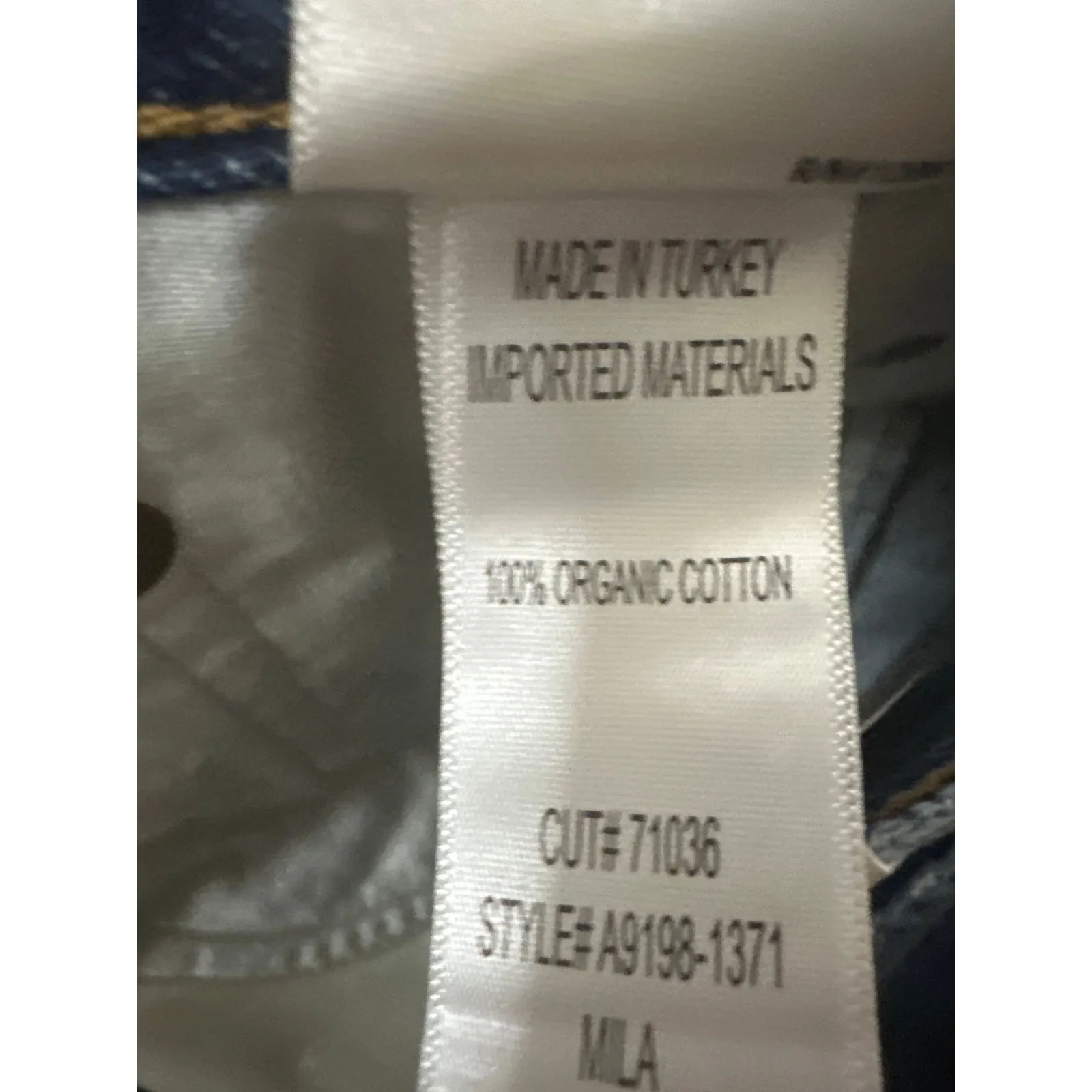 AGOLDE NWT Mila Vintage High Rise Denim Shorts Size 29 - Image 8