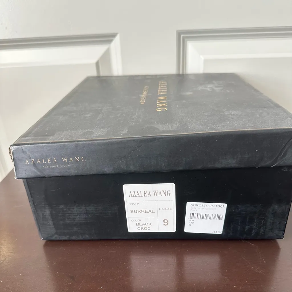 Azalea Wang Surreal Croc - Image 12