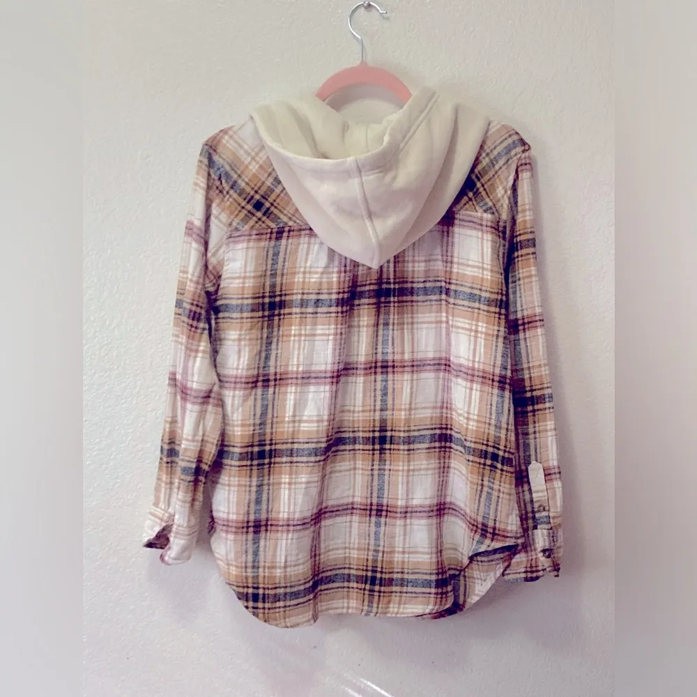 Plaid Button Down Hooded Shirt/ Jacket! - Image 2
