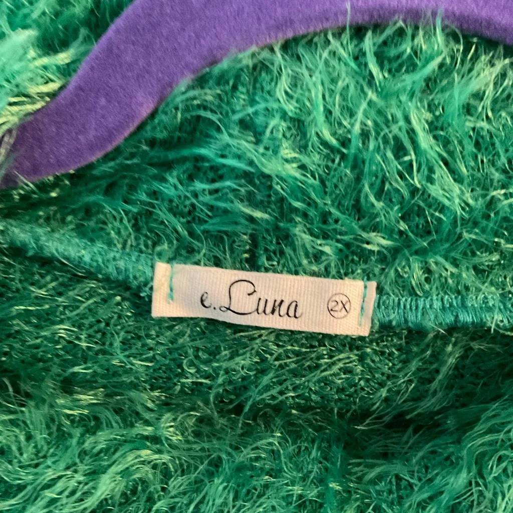 e. Luna Green Fuzzy Crewneck Sweater. SIZE 2X. Fits Big and Comfy. NWOT - Image 3